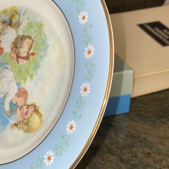 Avon Tenderness Commemorative Plate 1974 - Picture 8 of 14